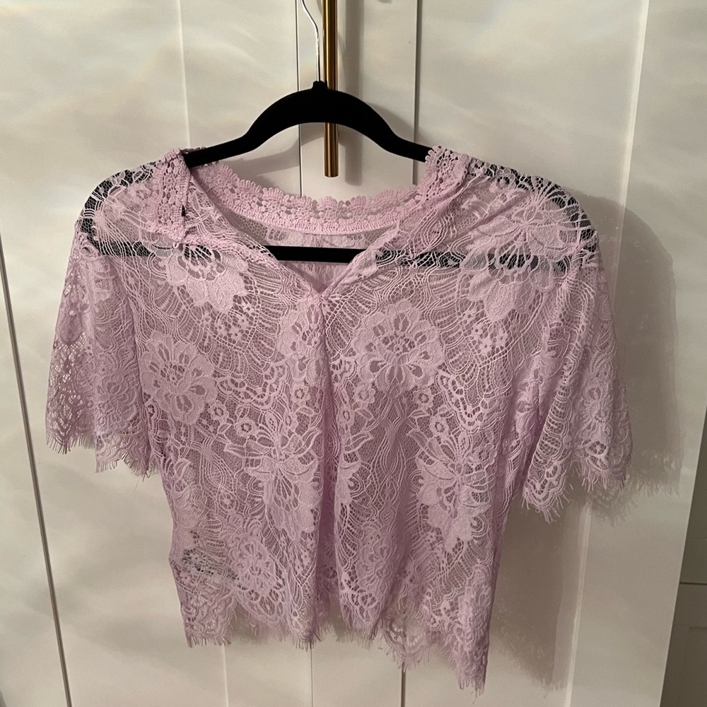Lilac lace crop top